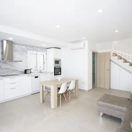 Casas Blancas By Parc Mont-roig * Miami Playa